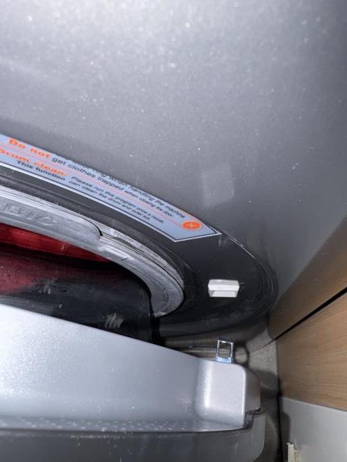 Second-hand Chiq 8.5kg Front Load Washing Machine - Photo 7)