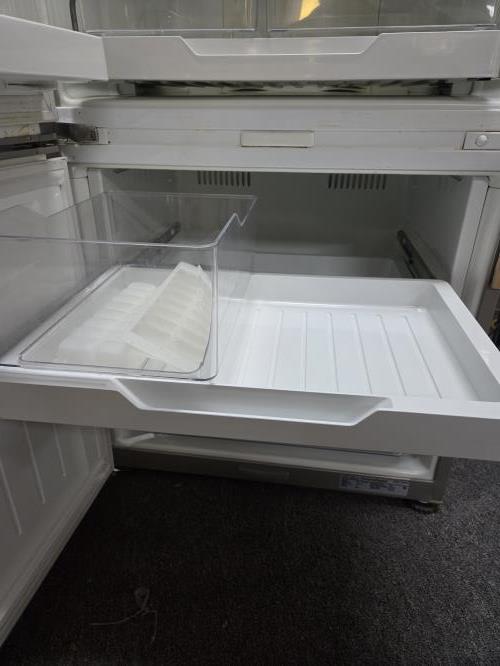 Second-hand Fisher & Paykel 442L Bottom Mount Fridge - Photo 7)