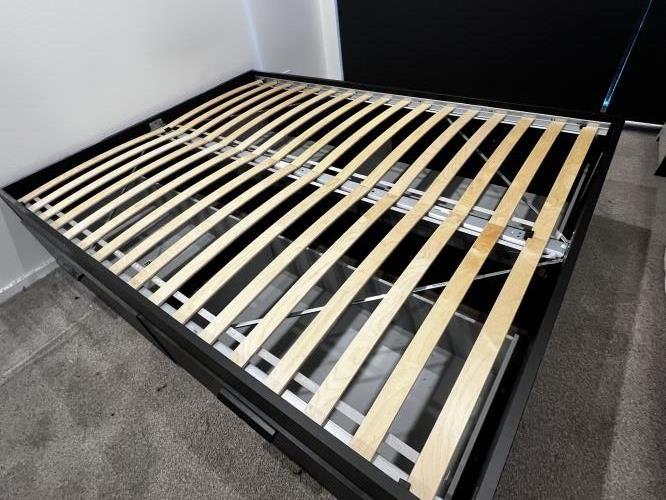 Second-hand IKEA BRIMNES Queen Bed Frame with 4 Storage Drawers - Photo 7)