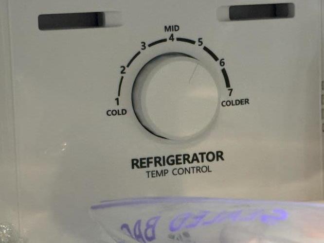 Second-hand Hisense 205L Top Mount Fridge - Photo 7)