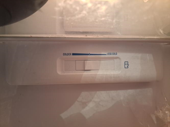 Second-hand Westinghouse 275L Top Mount Fridge - Photo 7)