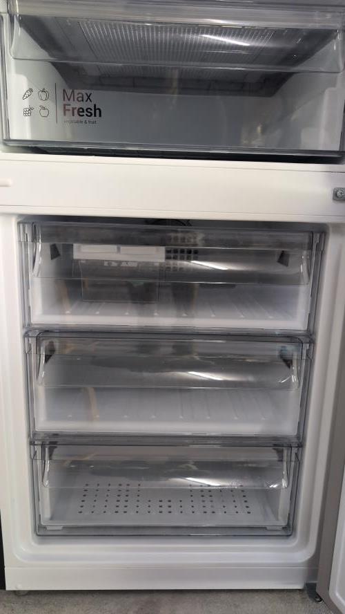 Second-hand Hitachi 323L Bottom Mount Fridge - Photo 7)