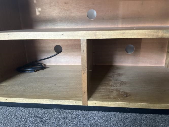 Second-hand Entertainment Unit - Photo 8)