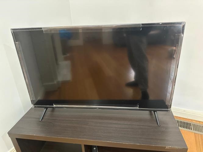 Second-hand Ffalcon 40\" Smart TV - Photo 8)