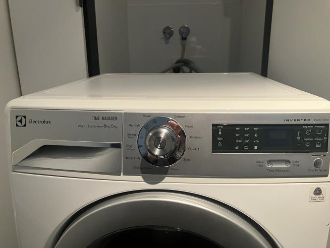 Second-hand Electrolux 8kg / 5kg Washer-Dryer Combo - Photo 8)