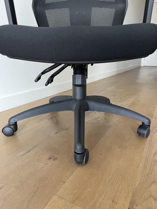 Second-hand Office Swivel Chair - Photo 8)