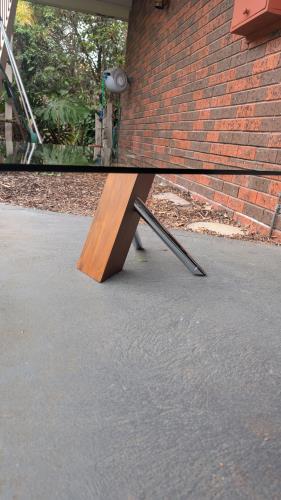 Second-hand Coffee Table - Photo 8)