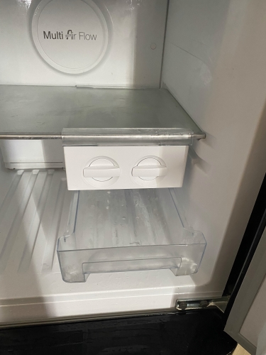 Second-hand Chiq 216L Top Mount Fridge - Photo 8)