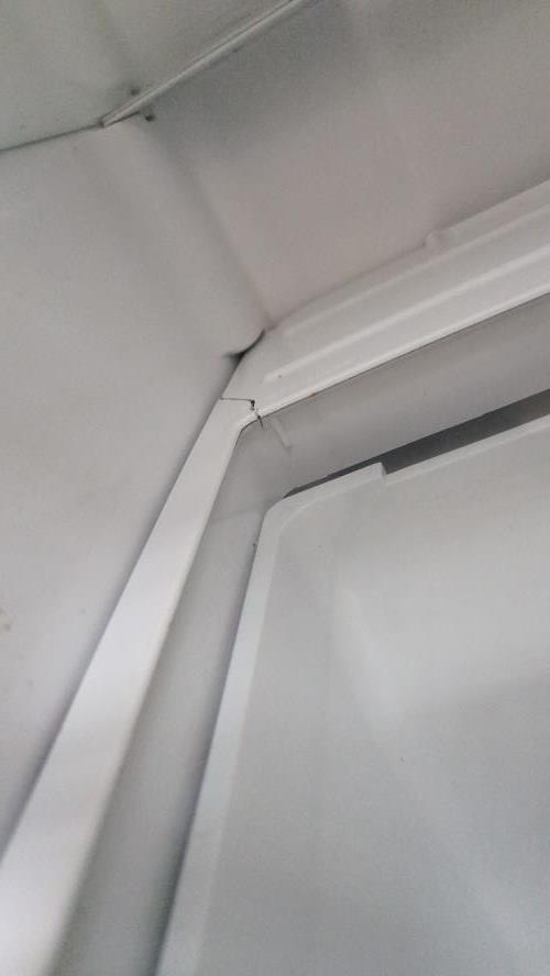 Second-hand Westinghouse 350L Top Mount Fridge - Photo 8)