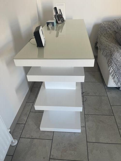 Second-hand Stunning Side Table - Photo 8)