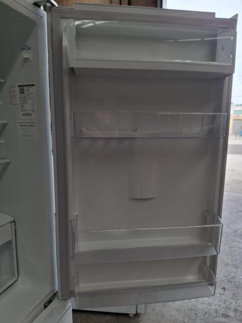 Second-hand Westinghouse 339L Bottom Mount Fridge - Photo 8)