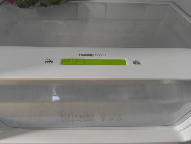 Second-hand Chiq 255L Top Mount Fridge - Photo 8)