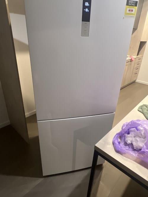 Second-hand Chiq 432L Top Mount Fridge - Photo 8)