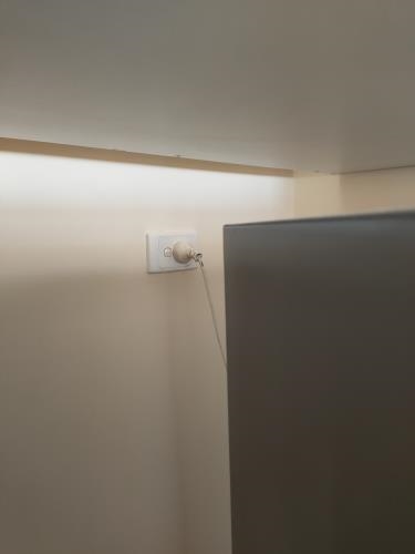 Second-hand Whirlpool 410L Top Mount Fridge - Photo 8)