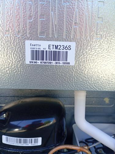 Second-hand Esatto 236L Top Mount Fridge - Photo 8)