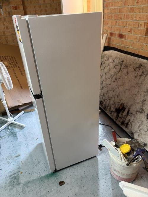 Second-hand Hisense 205L Top Mount Fridge - Photo 8)