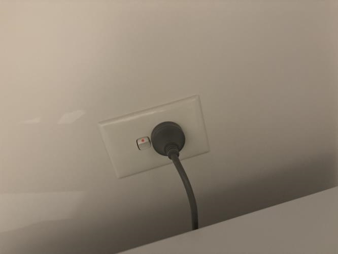 Second-hand Chiq 202L Top Mount Fridge - Photo 8)