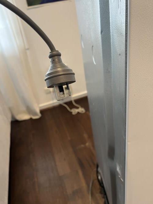 Second-hand Samsung 216L Top Mount Fridge - Photo 8)