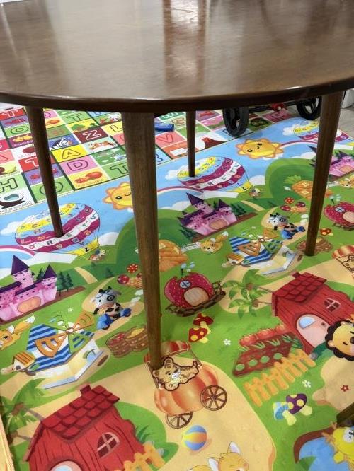 Second-hand Dining Table with 4 Chairs - Photo 8)
