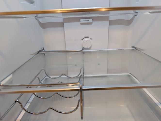 Second-hand Chiq 216L Top Mount Fridge - Photo 8)
