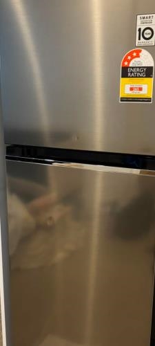 Second-hand LG 243L Top Mount Fridge - Photo 8)