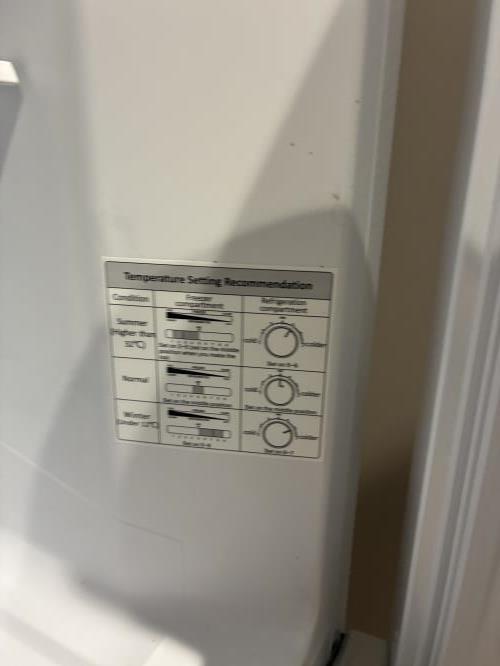 Second-hand Hisense 205L Top Mount Fridge - Photo 8)
