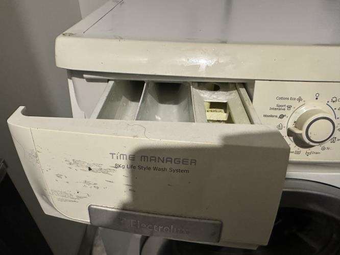 Second-hand Electrolux 8kg Front Load Washing Machine - Photo 8)