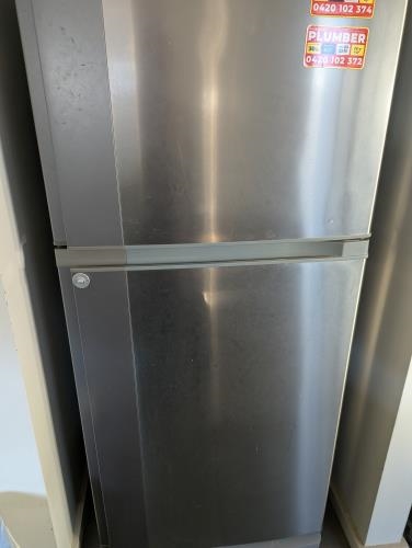Second-hand Mitsubishi 385L Top Mount Fridge - Photo 8)