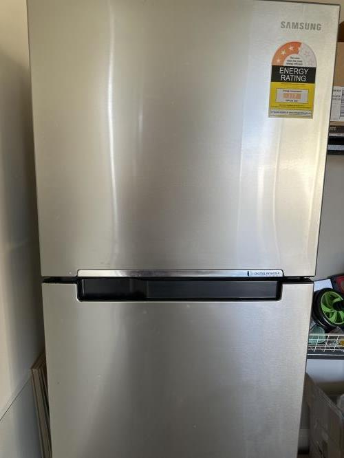 Second-hand Samsung 320L Top Mount Fridge - Photo 8)