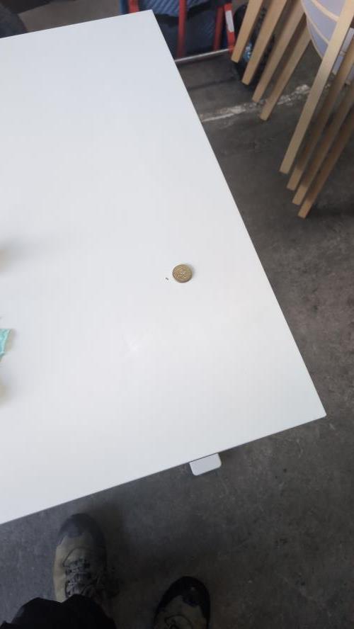 Second-hand IKEA Height-Adjustable Desk - Photo 8)