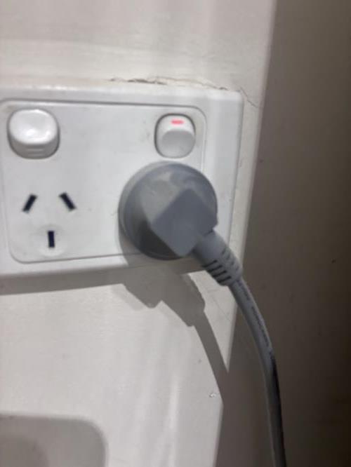 Second-hand Chiq 8.5kg Front Load Washing Machine - Photo 8)