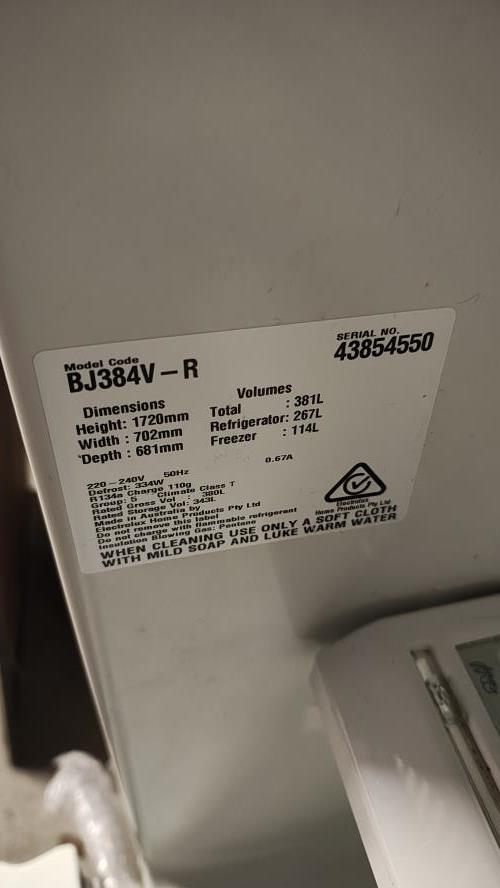 Second-hand Westinghouse 381L Bottom Mount Fridge - Photo 8)