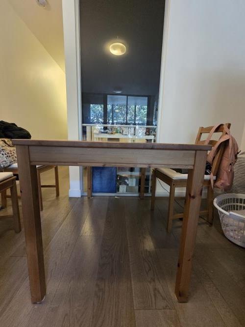 Second-hand Dining Table with 4 Chairs - Photo 9)