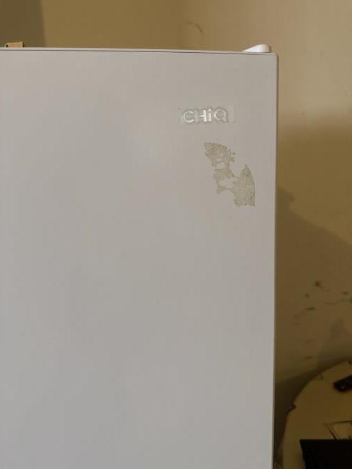 Second-hand Chiq 202L Top Mount Fridge - Photo 9)