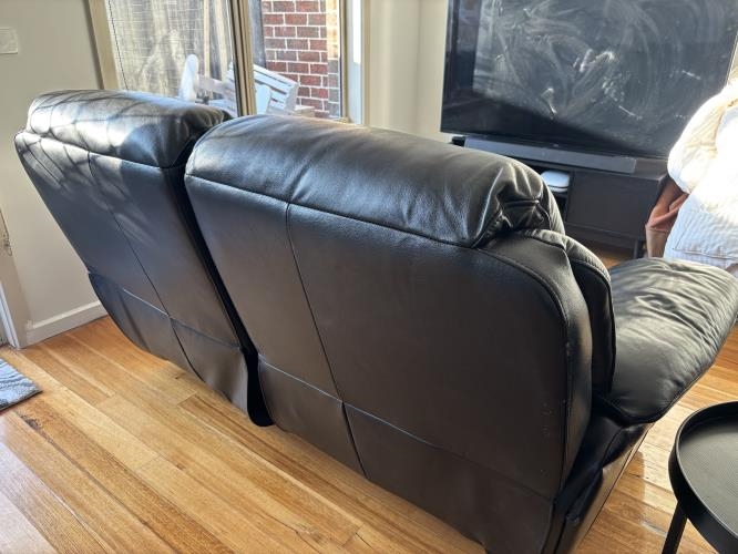 Second-hand Electric Recliner Sofa with matching Armchair - Photo 9)