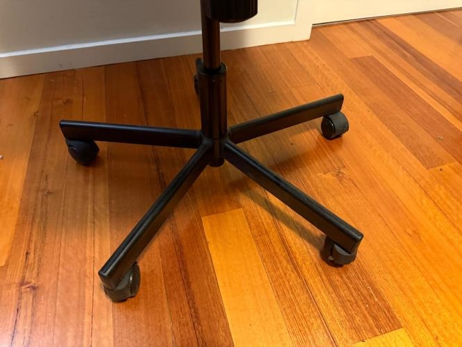 Second-hand IKEA Office Swivel Chair - Photo 9)