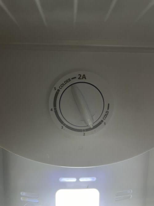 Second-hand Samsung 216L Top Mount Fridge - Photo 9)