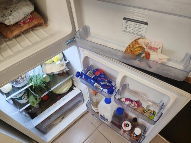 Second-hand TCL 198L Top Mount Fridge - Photo 9)