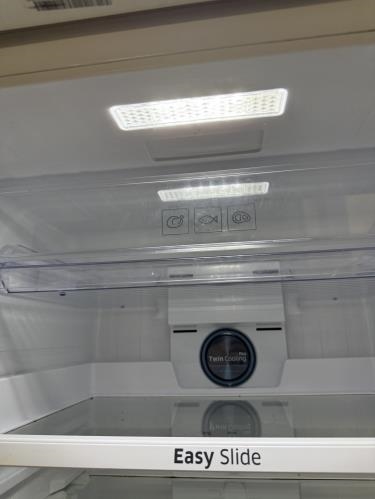 Second-hand Samsung 471L Top Mount Fridge - Photo 9)