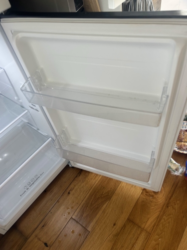 Second-hand Hisense 205L Top Mount Fridge - Photo 9)