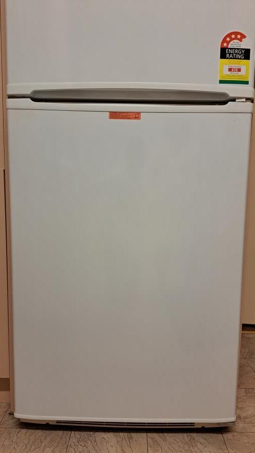 Second-hand MAYTAG 441L Top Mount Fridge - Photo 9)