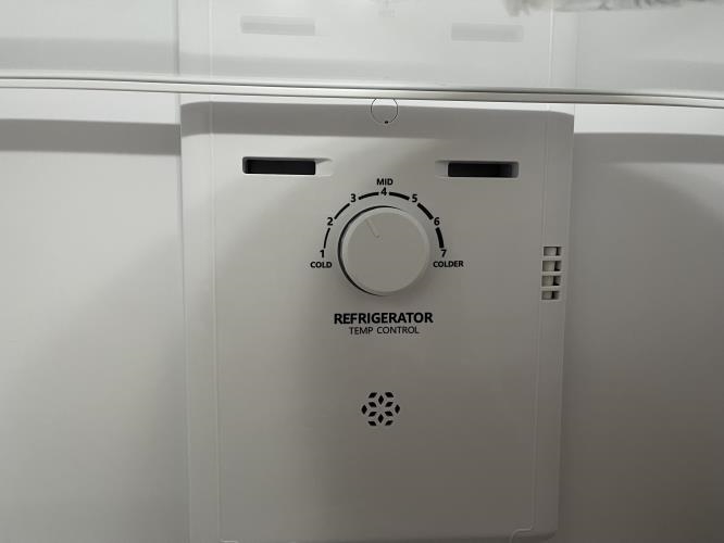 Second-hand Hisense 205L Top Mount Fridge - Photo 9)