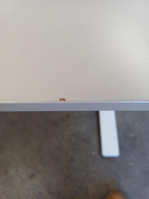 Second-hand IKEA Height-Adjustable Desk - Photo 9)