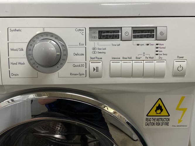 Second-hand LG 7kg / 4kg Washer-Dryer Combo - Photo 4)